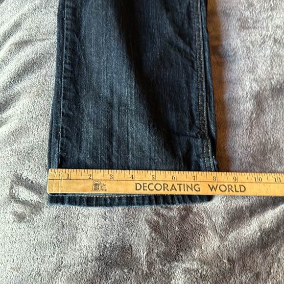Levi’s 541 Dark Wash Jeans - Picture 8 of 10